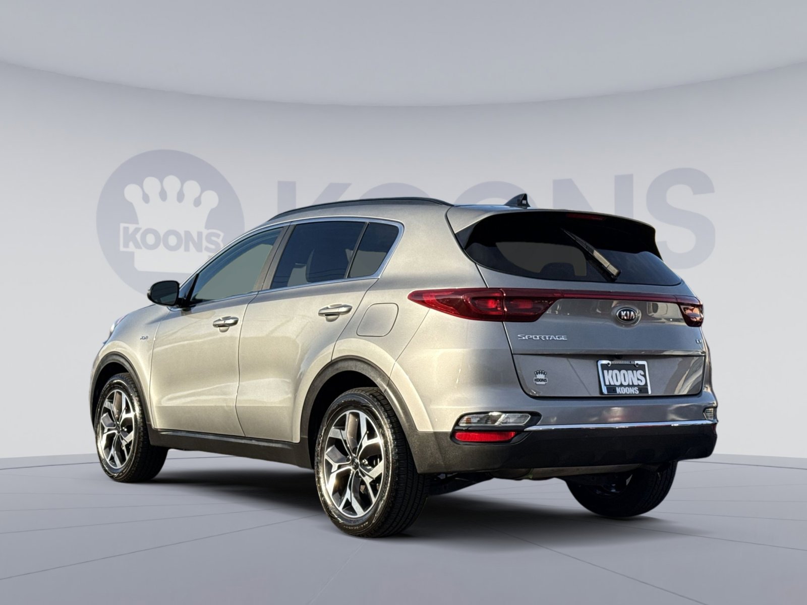 Used 2022 Kia Sportage EX image 4