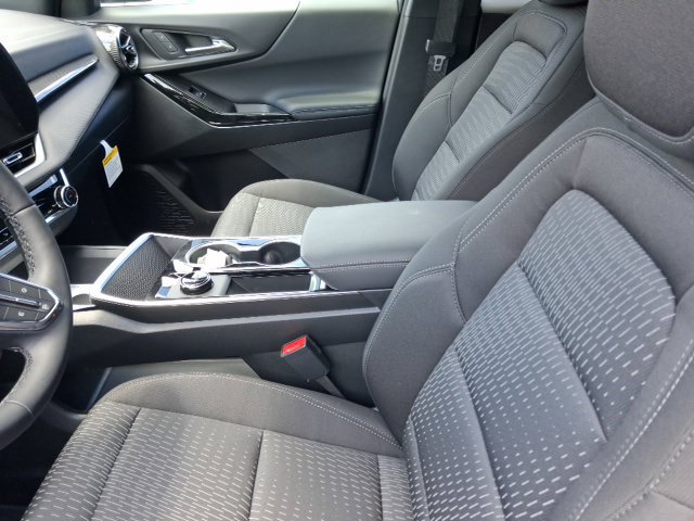 New 2026 Chevrolet Equinox LT AWD/4WD image 8
