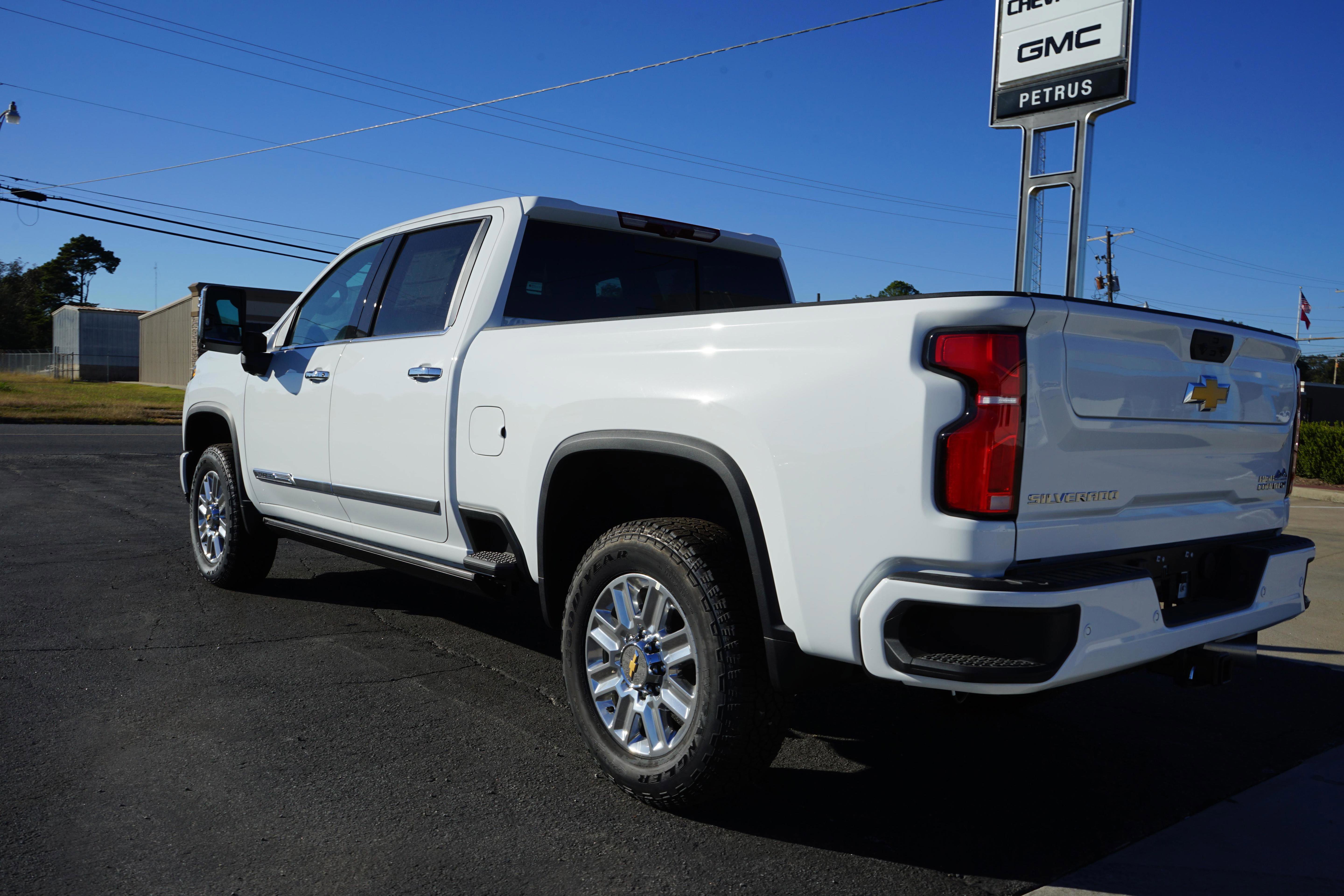 New 2025 Chevrolet Silverado 2500 High Country w/ Technology Package image 3