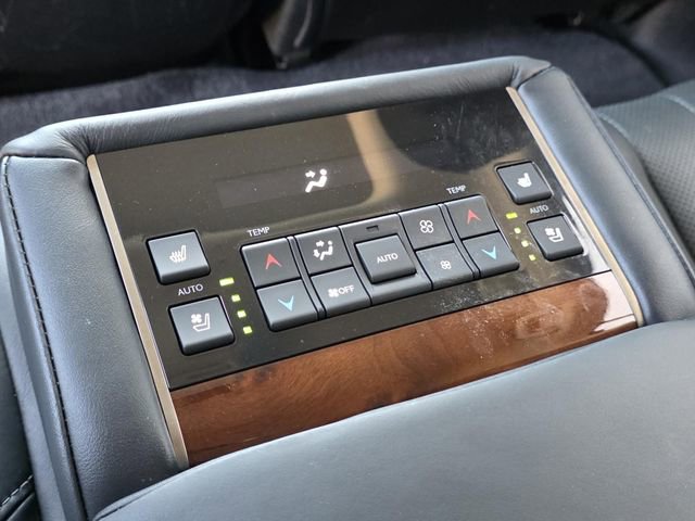 Used 2019 Lexus LX 570 4WD w/ Luxury Package image 11