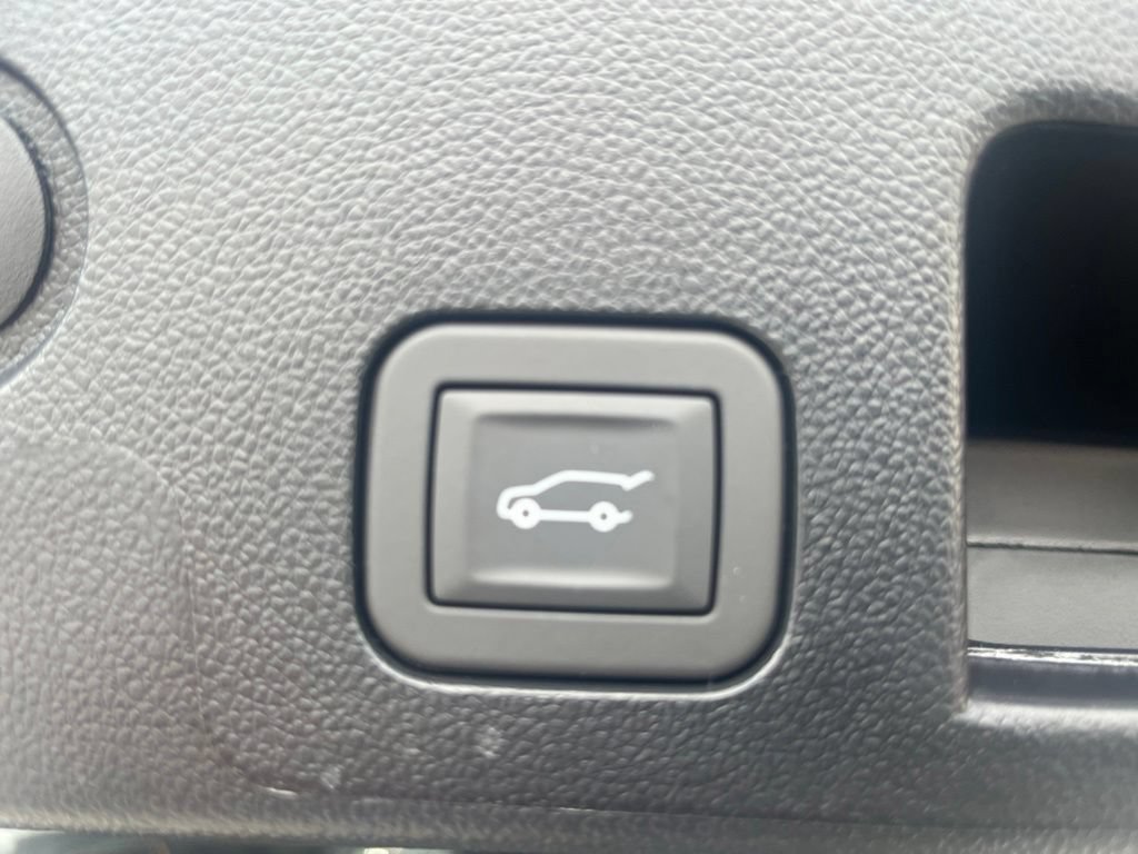 New 2026 Chevrolet Equinox LT w/ Convenience Package II FWD image 6