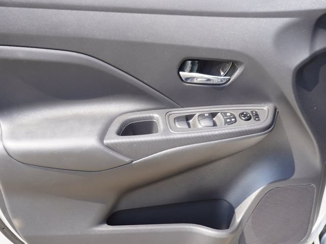 Used 2025 Nissan Versa SV FWD image 16