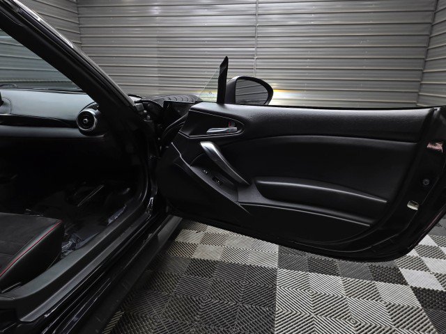 Used 2020 FIAT 124 Spider Abarth w/ Convenience Group RWD image 30