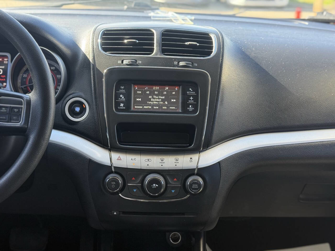 Used 2014 Dodge Journey SXT image 19