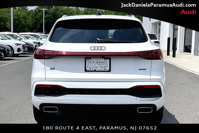Used 2025 Audi Q5 Premium w/ Convenience Package AWD/4WD image 4
