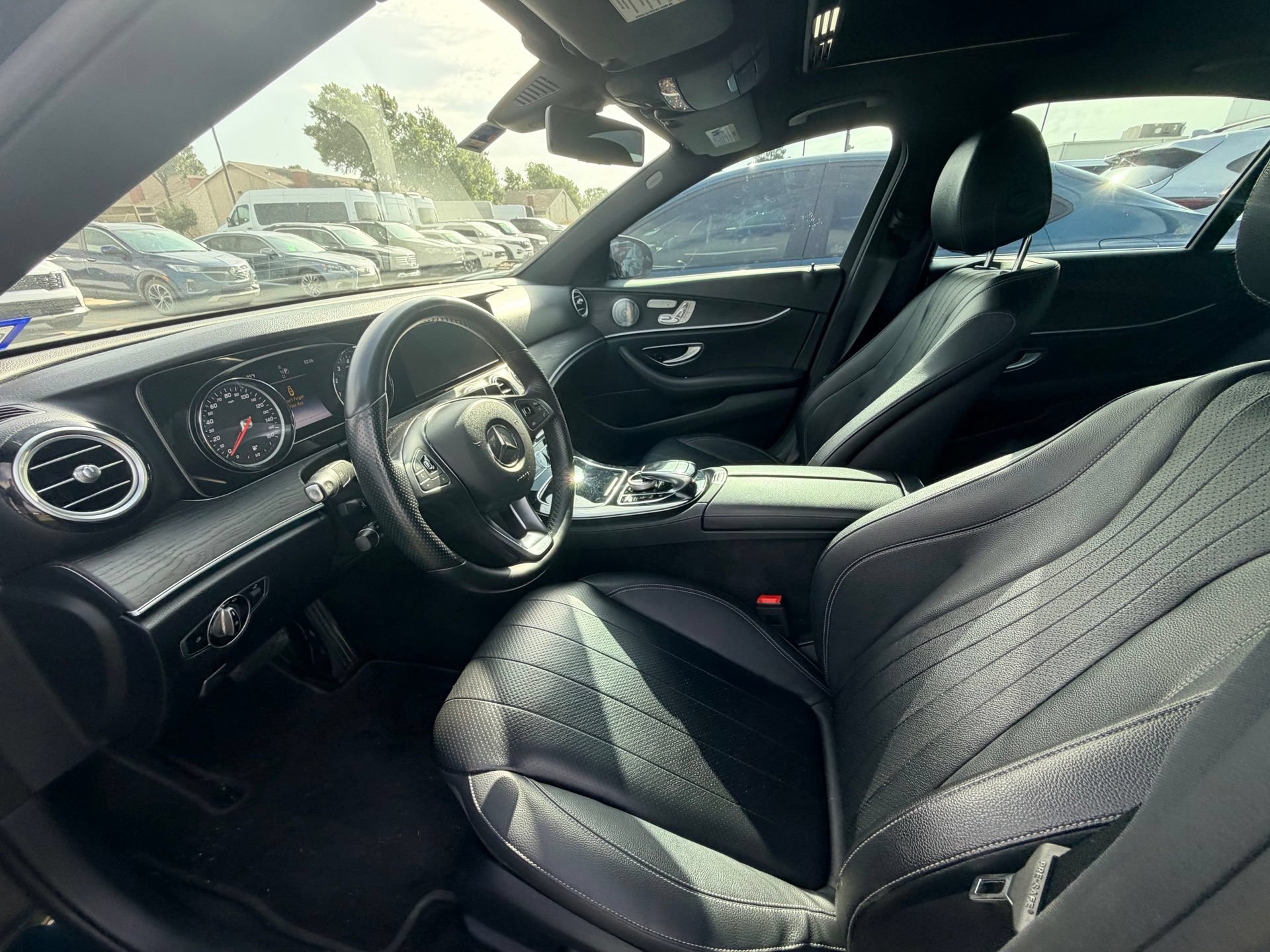 Used 2017 Mercedes-Benz E 300 image 5