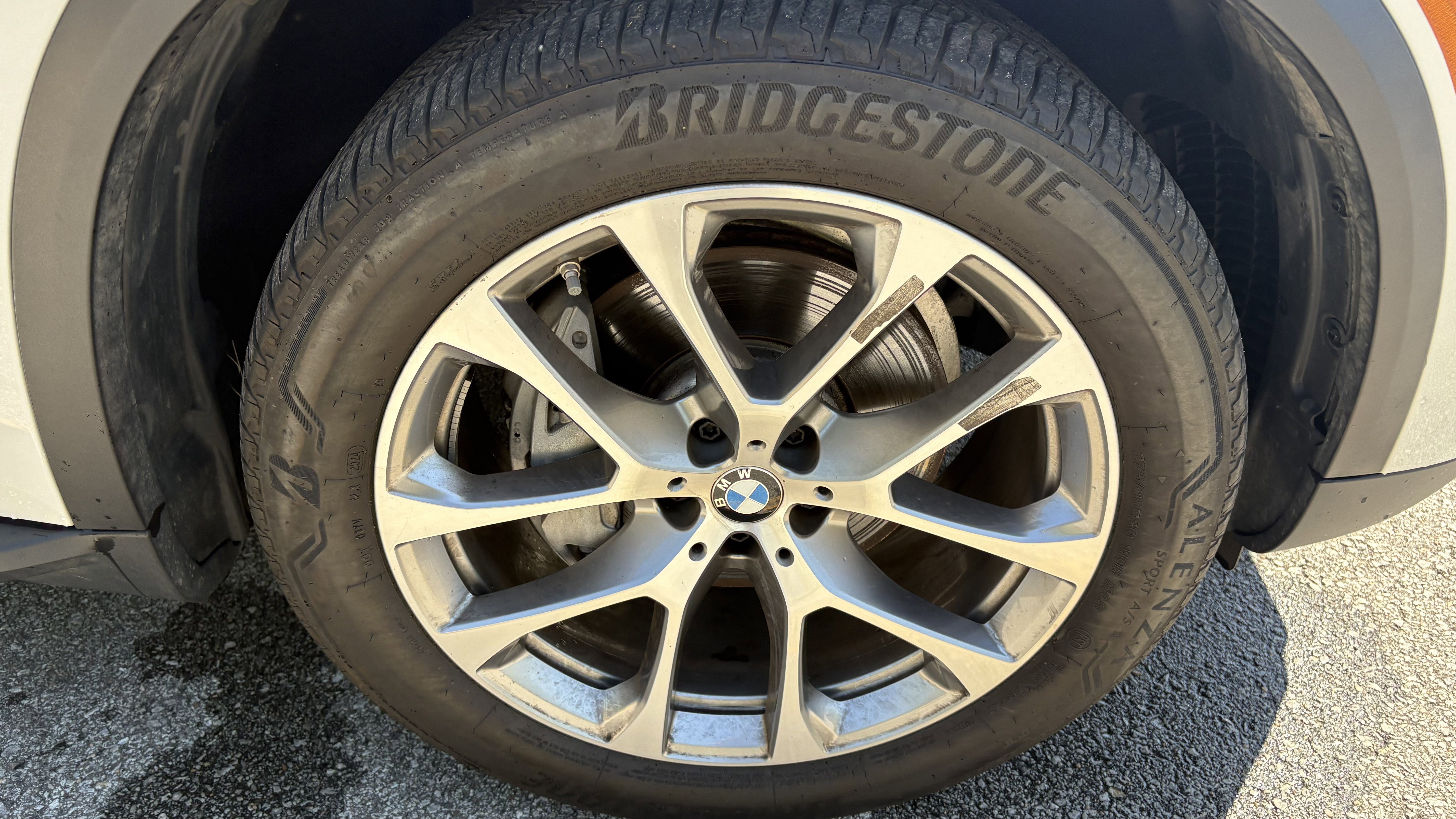 Certified 2025 BMW X5 xDrive40i w/ Climate Comfort Package AWD/4WD image 15