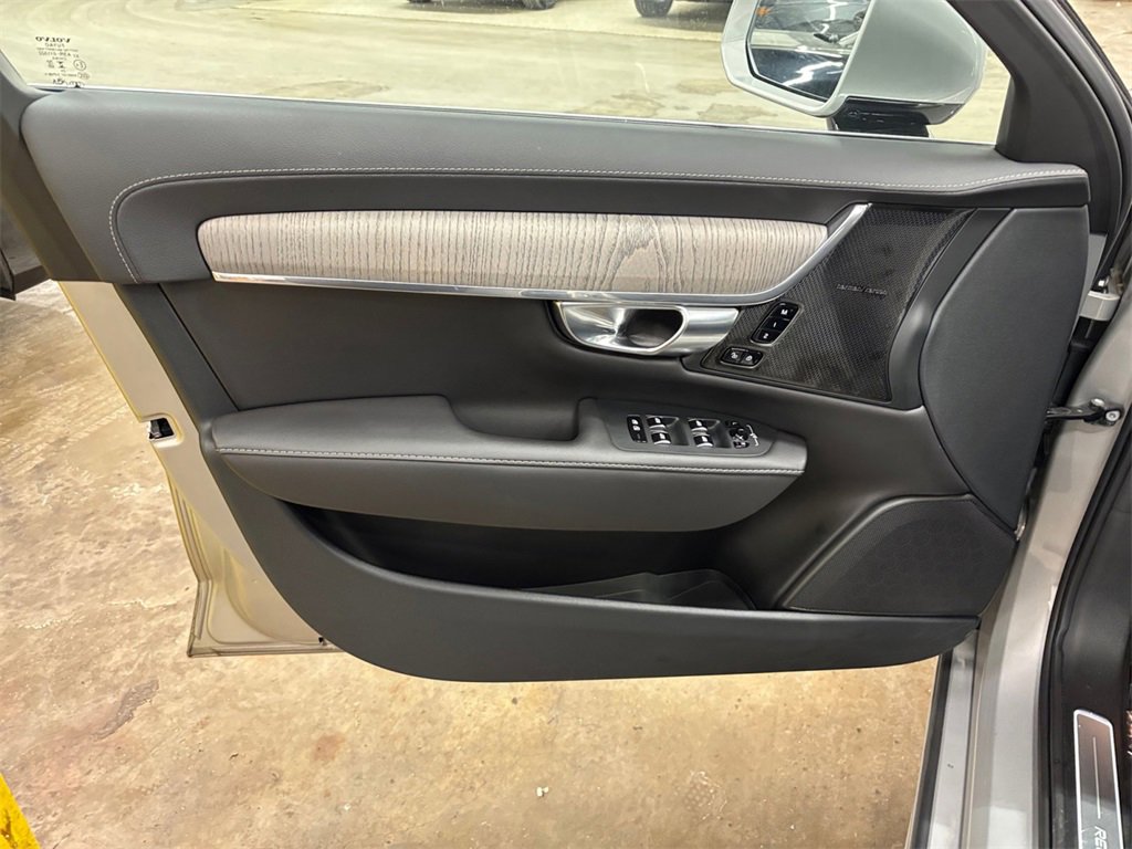 Certified 2024 Volvo S90 T8 Ultimate image 11