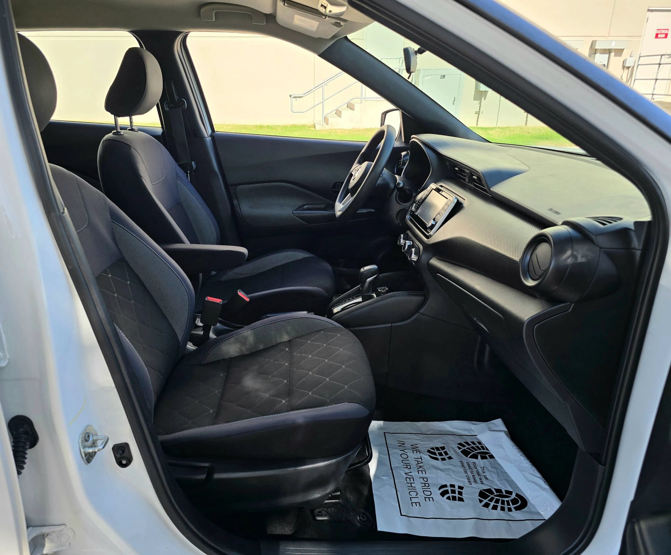 Used 2018 Nissan Kicks S w/ Exterior Package FWD image 21