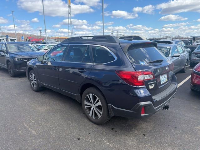 Used 2018 Subaru Outback 2.5i Limited image 3
