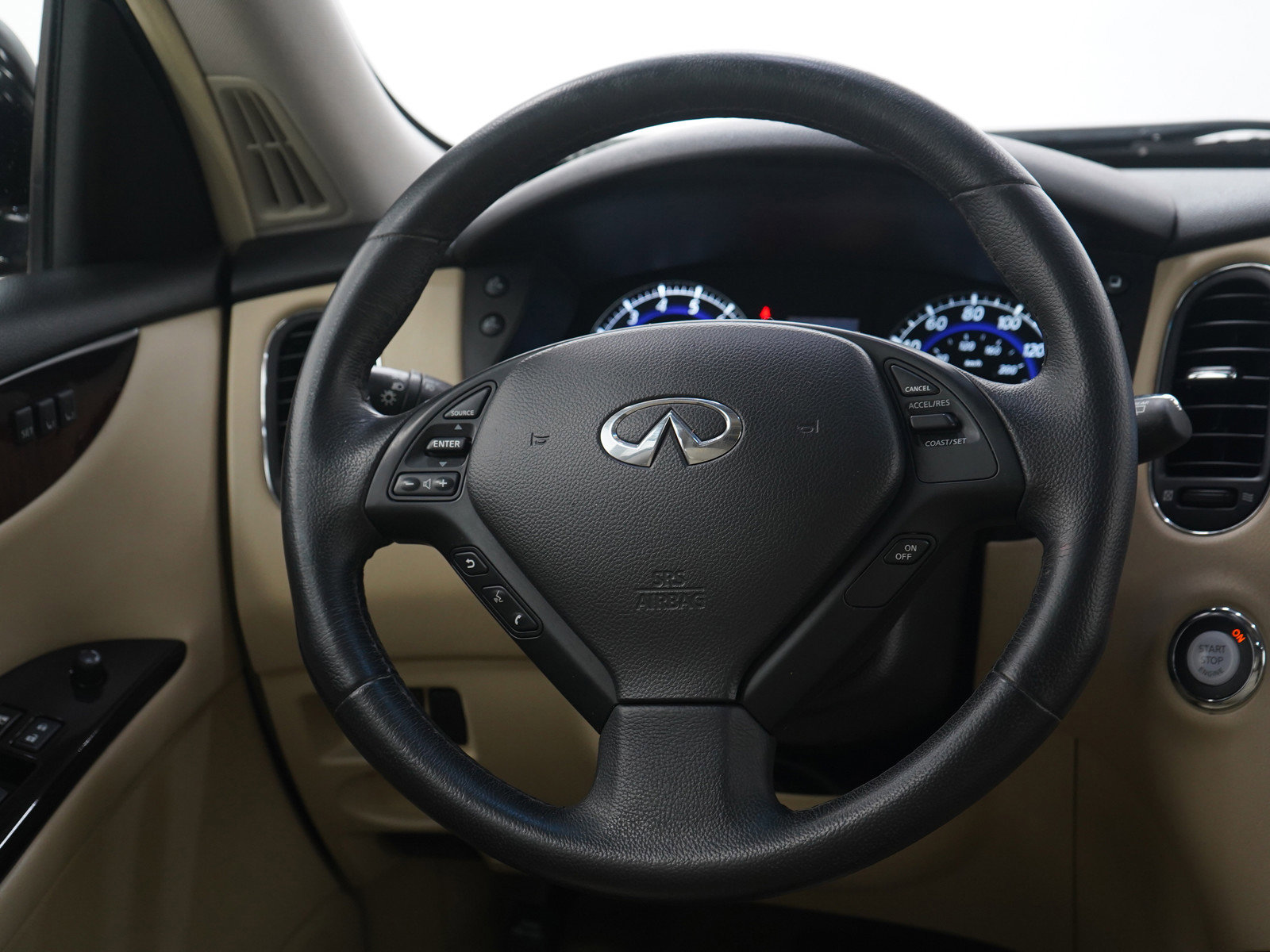 Used 2017 INFINITI QX50 AWD w/ Premium Plus Package image 14