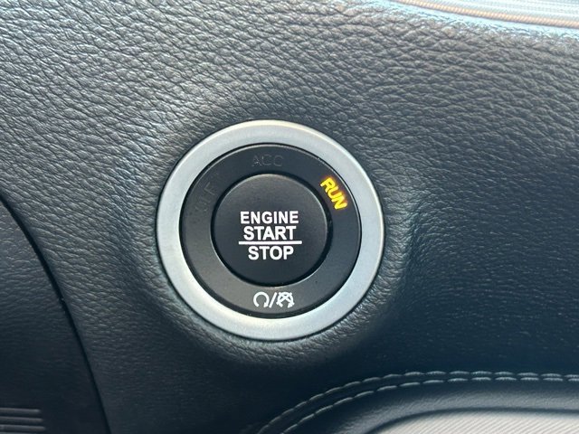 Used 2023 Dodge Challenger SXT image 25