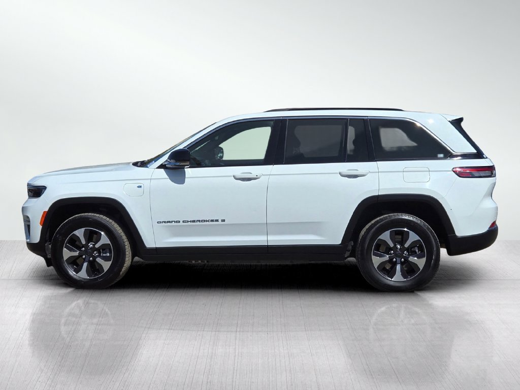 Used 2024 Jeep Grand Cherokee Limited 4xe AWD/4WD image 8