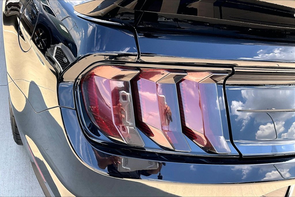 Used 2018 Ford Mustang GT RWD image 39