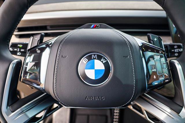 New 2027 BMW X5 xDrive40i w/ M Sport Professional Package AWD/4WD image 14