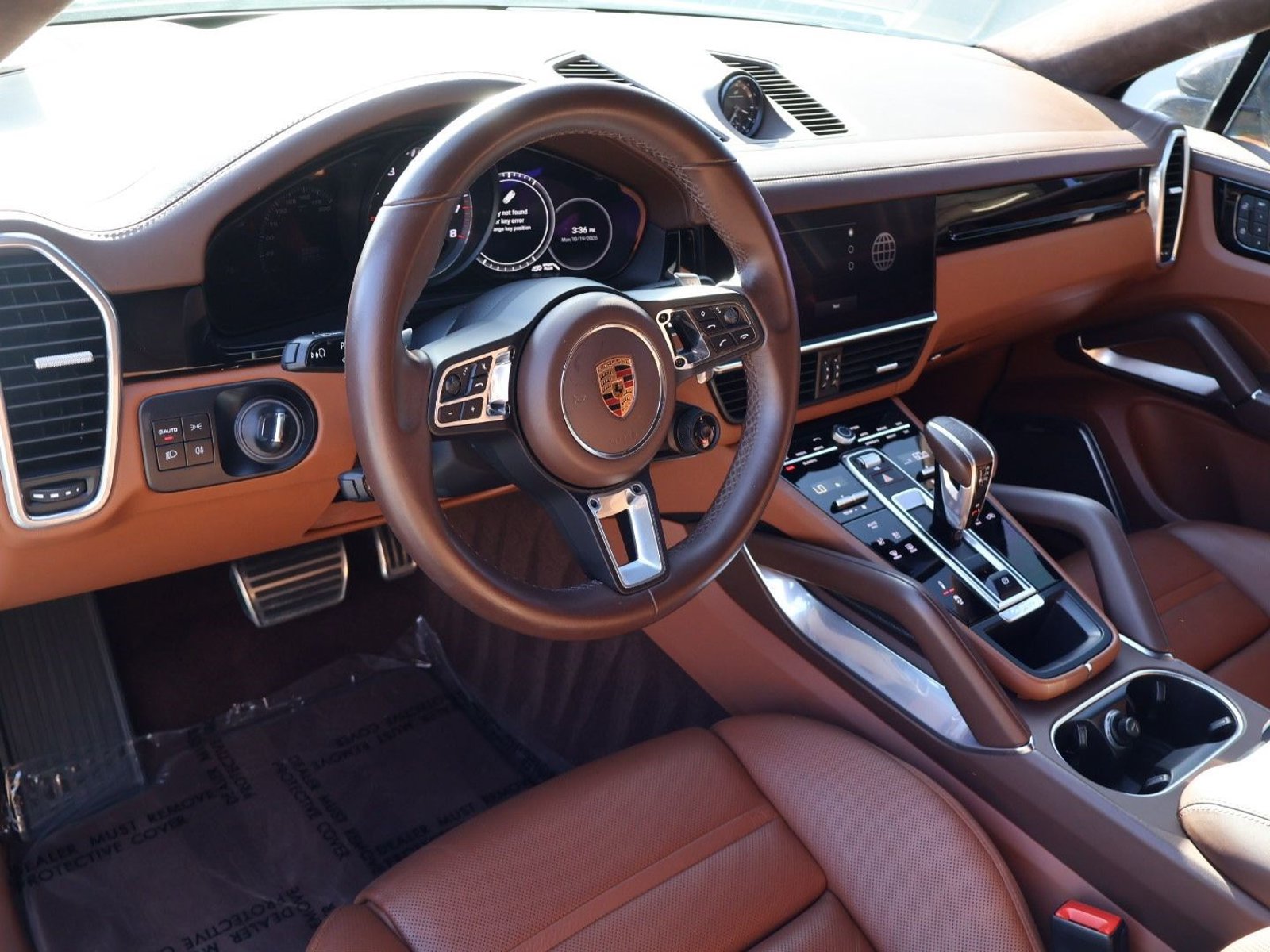 Certified 2022 Porsche Cayenne Turbo AWD/4WD image 4
