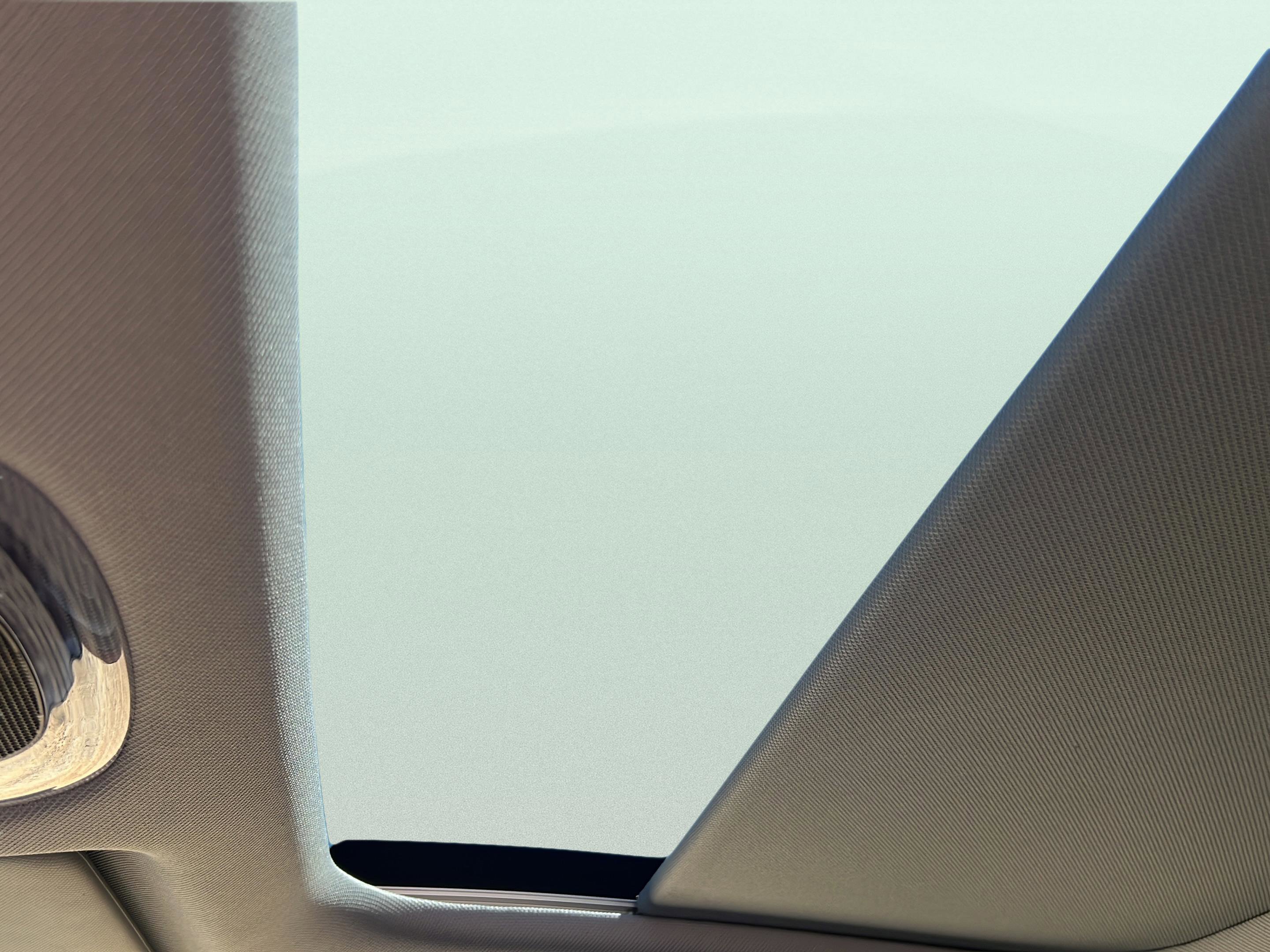 Certified 2025 Hyundai Kona Limited FWD image 23