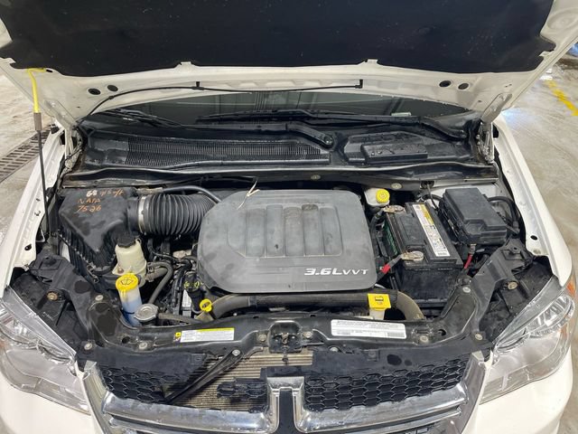 Used 2012 Dodge Grand Caravan SE FWD image 25
