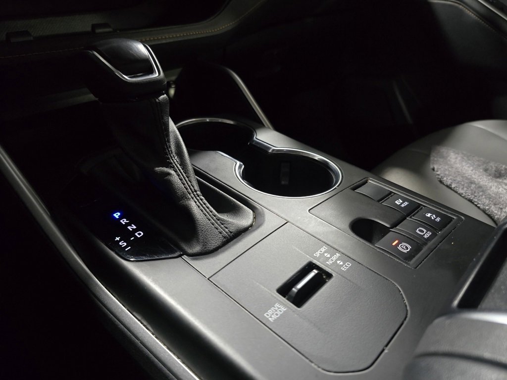 Used 2023 Toyota Highlander Bronze Edition image 25