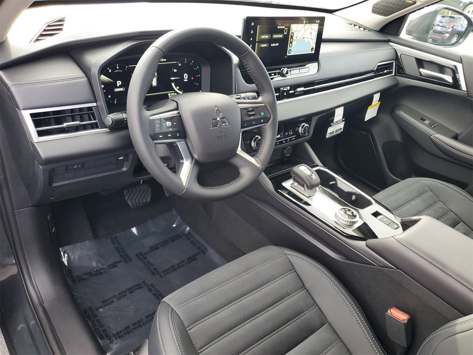 New 2025 Mitsubishi Outlander SE image 6