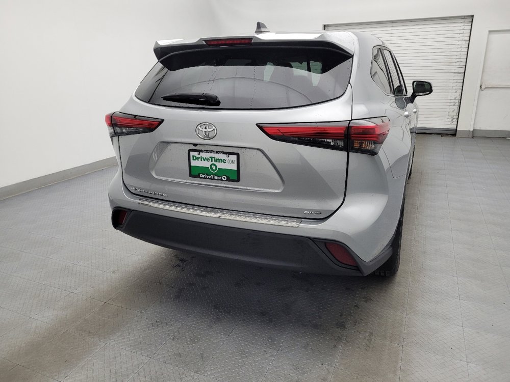 Used 2022 Toyota Highlander L image 7