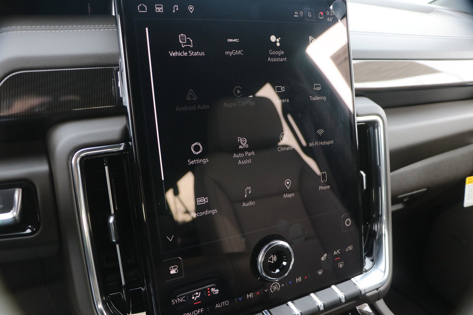 New 2026 GMC Yukon XL Elevation image 20