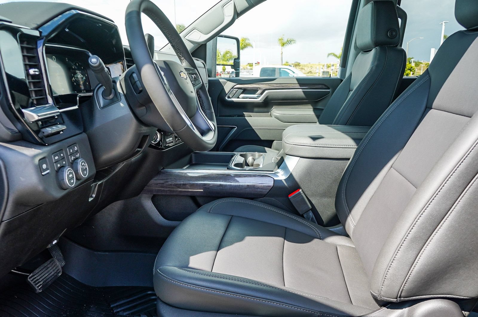 New 2026 Chevrolet Silverado 2500 LTZ w/ LTZ Plus Package AWD/4WD image 20