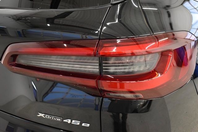 Used 2022 BMW X5 xDrive45e image 12