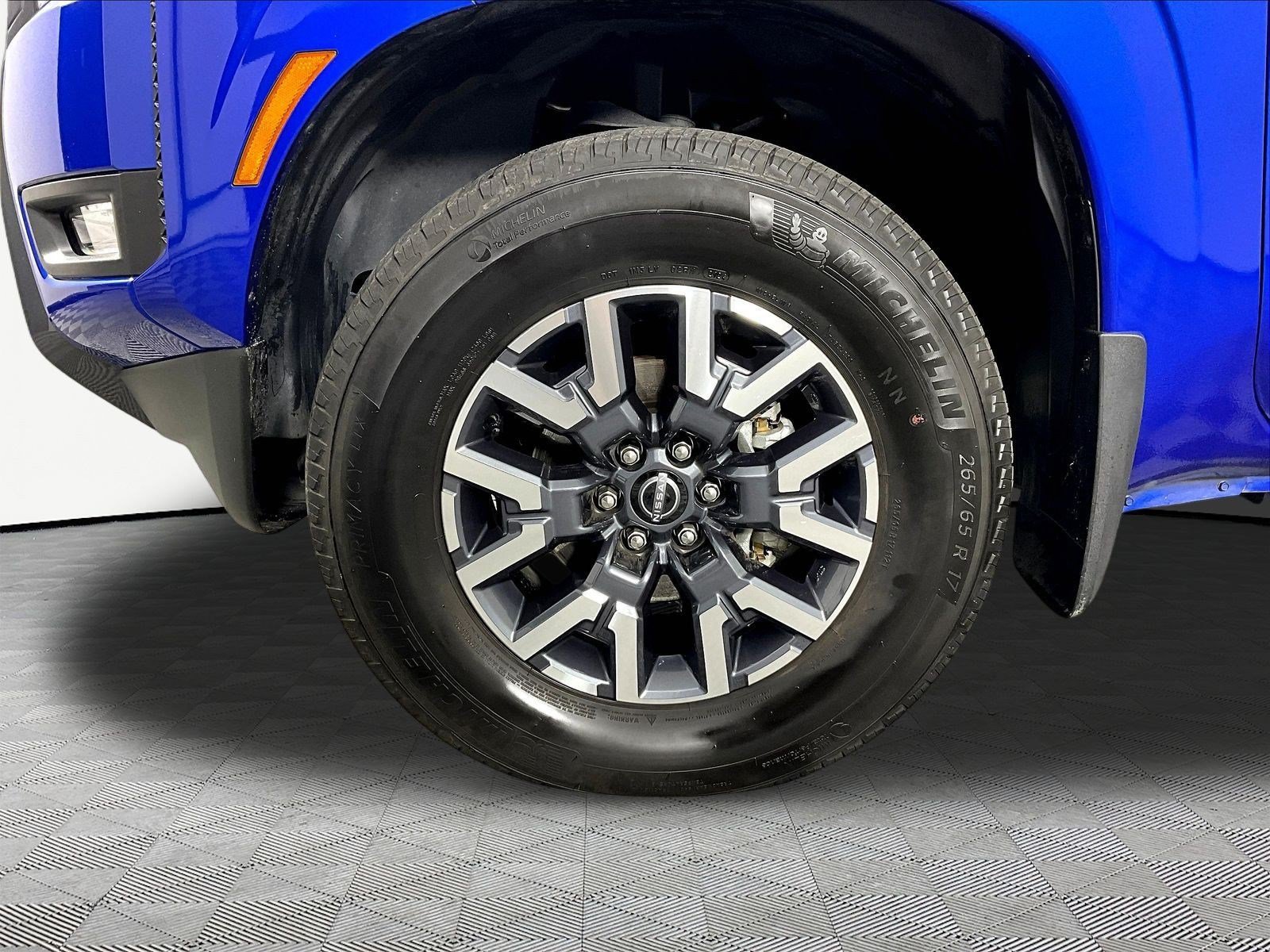 Certified 2025 Nissan Frontier SL AWD/4WD image 35