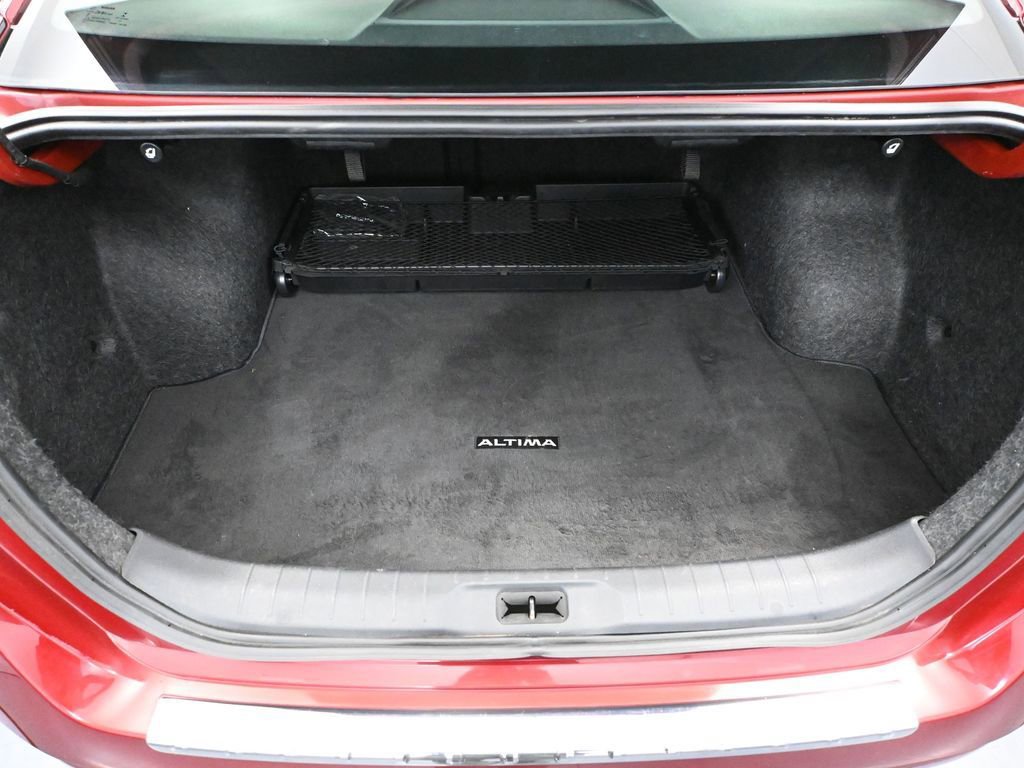 Used 2019 Nissan Altima 2.0 SR image 39