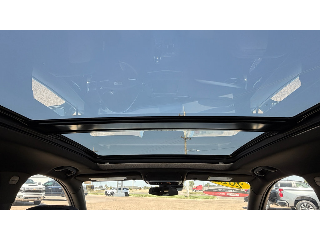 Used 2023 Cadillac XT4 Premium Luxury w/ Technology Package AWD/4WD image 22