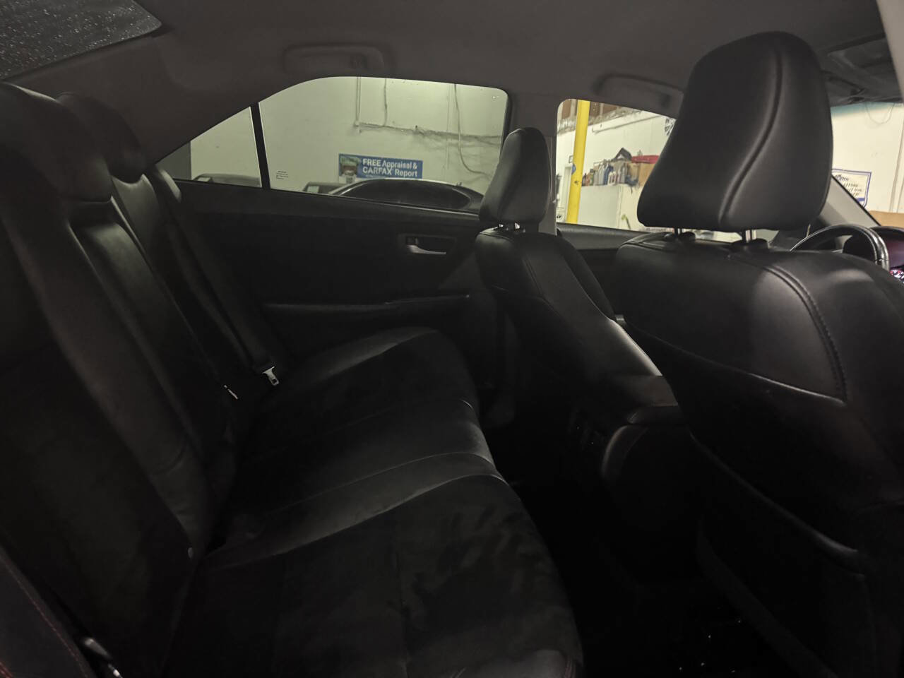 Used 2017 Toyota Camry LE image 16