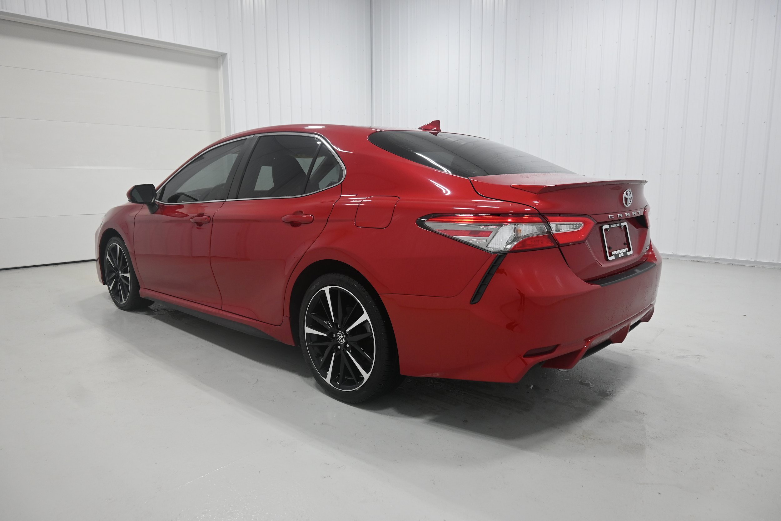 Used 2019 Toyota Camry SE FWD image 26