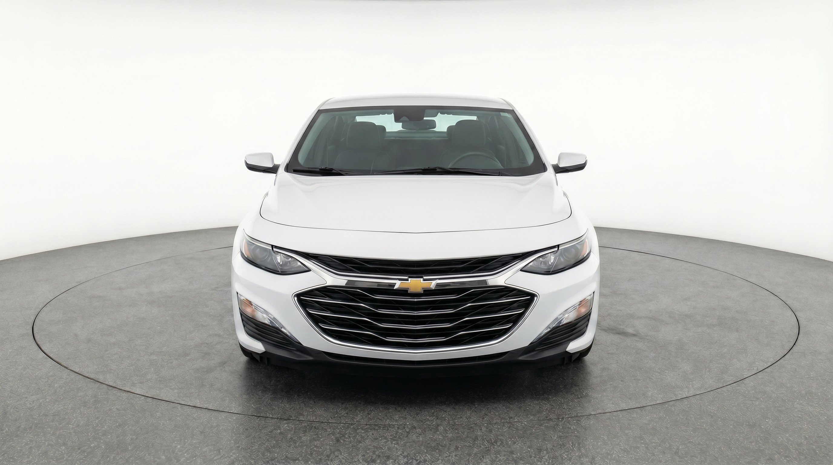 Used 2024 Chevrolet Malibu LT FWD image 2