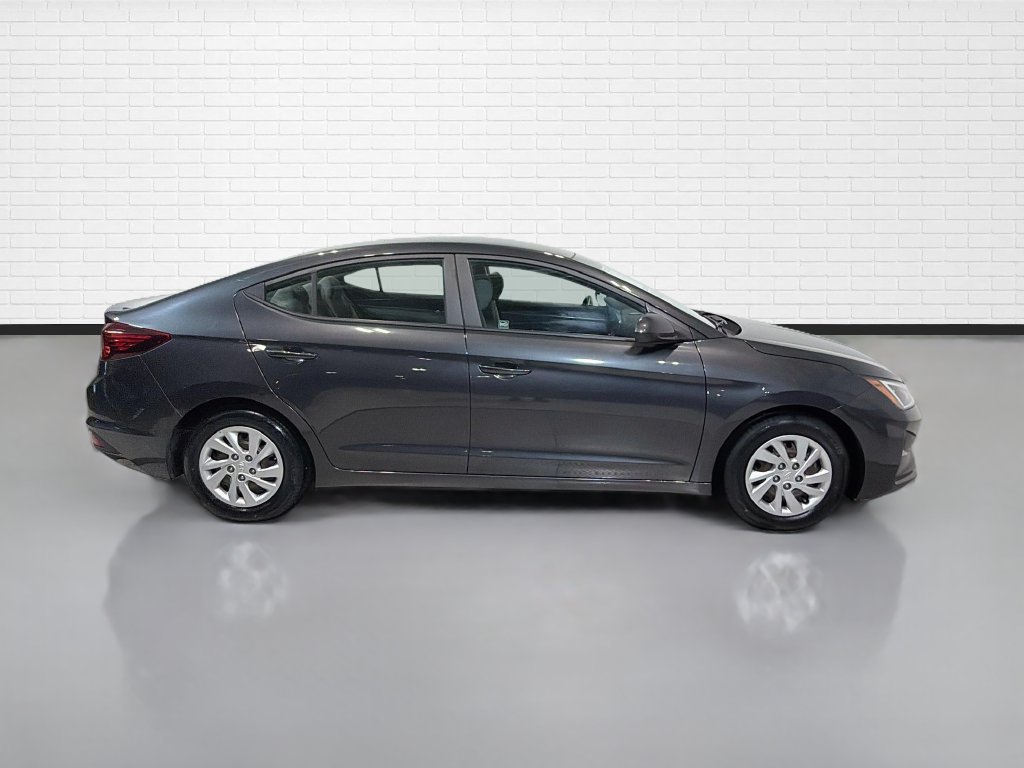 Used 2020 Hyundai Elantra SE FWD image 10