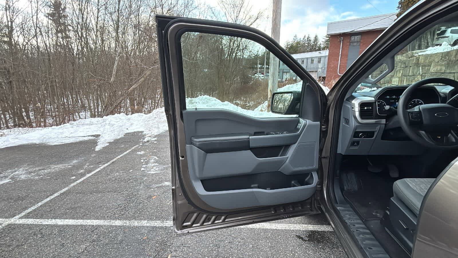 Used 2023 Ford F150 XLT image 25