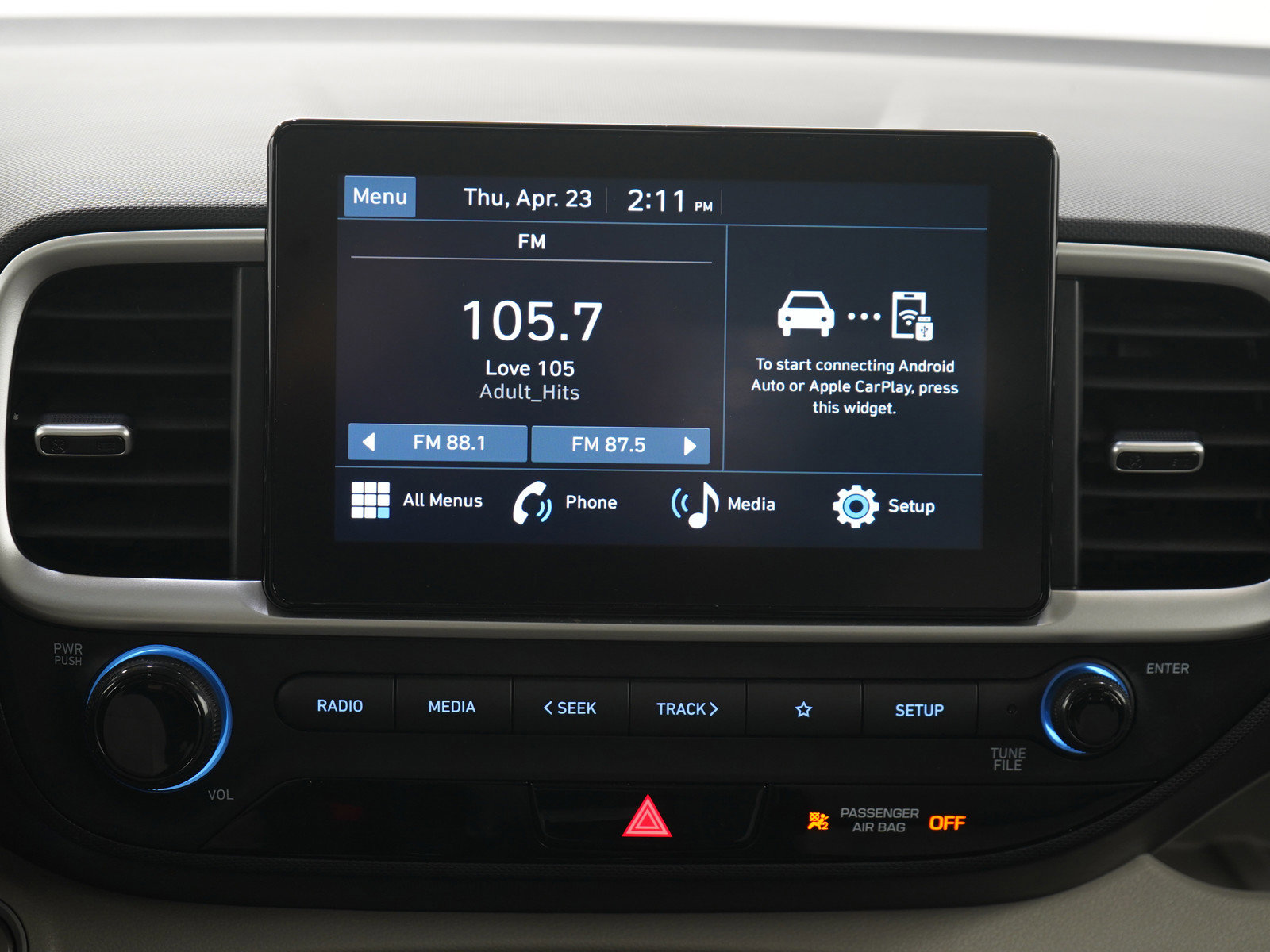 Used 2024 Hyundai Venue SEL FWD image 17