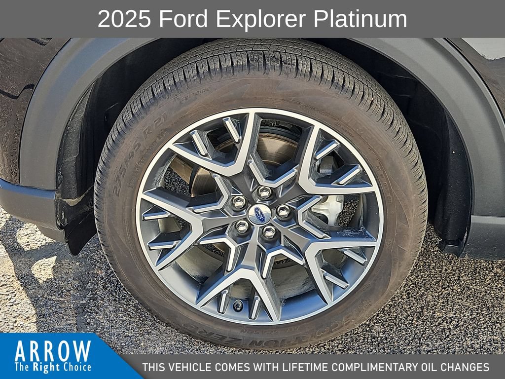 Used 2025 Ford Explorer Platinum w/ Ultimate Package AWD/4WD image 17