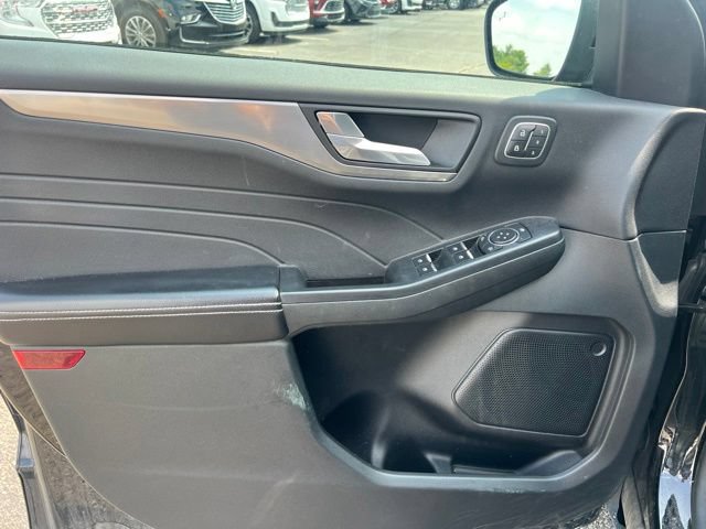 Used 2022 Ford Escape Titanium AWD/4WD image 20