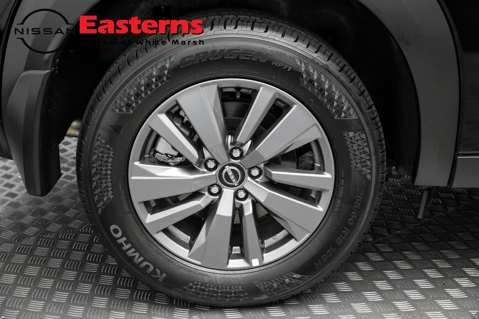 Used 2025 Nissan Pathfinder S image 41