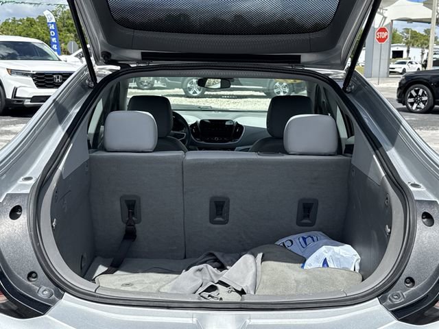 Used 2017 Chevrolet Volt LT w/ Comfort Package image 16