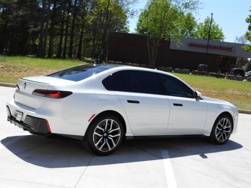 Used 2024 BMW 740i image 32