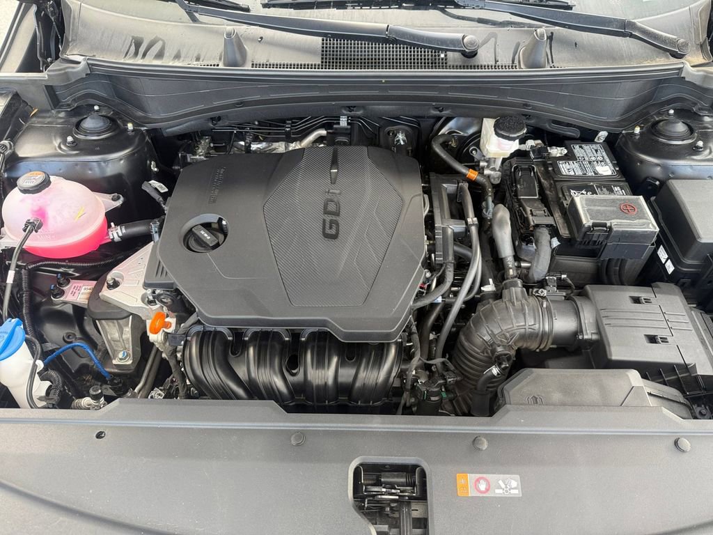 Used 2024 Kia Sportage EX image 29