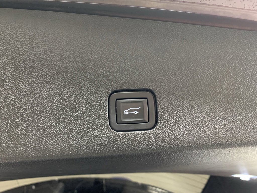 Used 2020 Cadillac XT6 Premium Luxury image 36