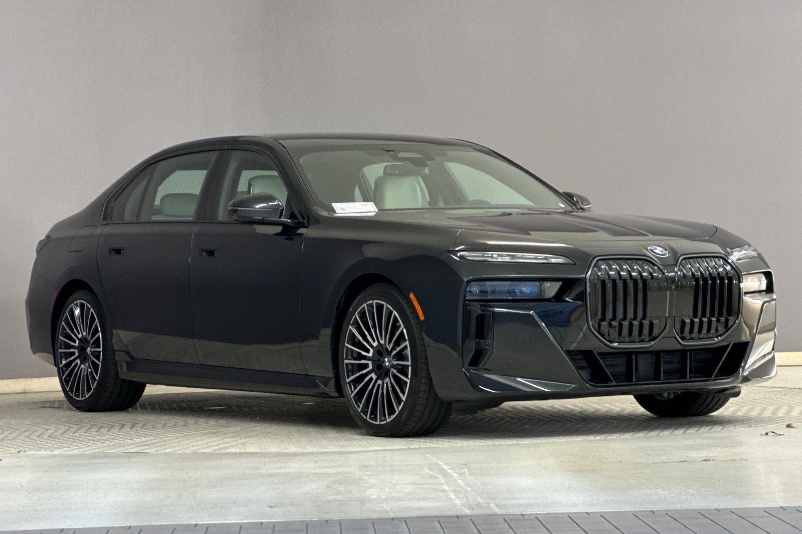New 2026 BMW 760i xDrive w/ Executive Package AWD/4WD image 7