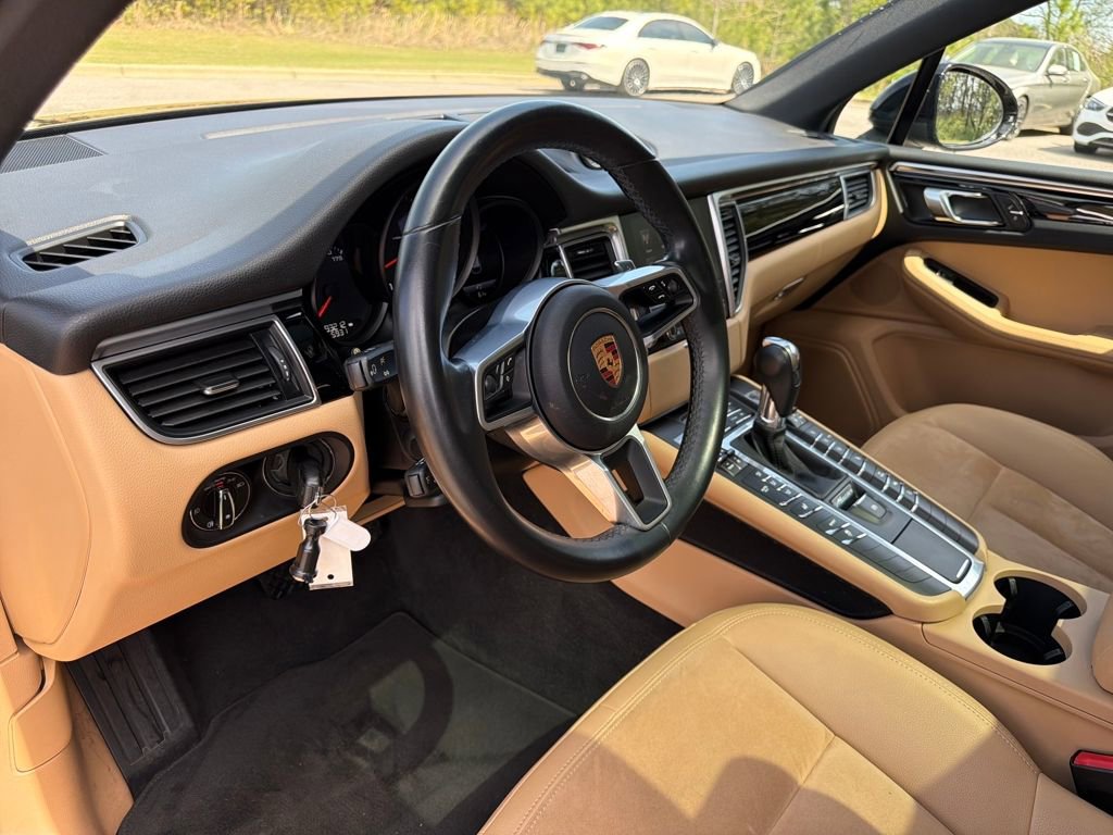 Used 2018 Porsche Macan image 17