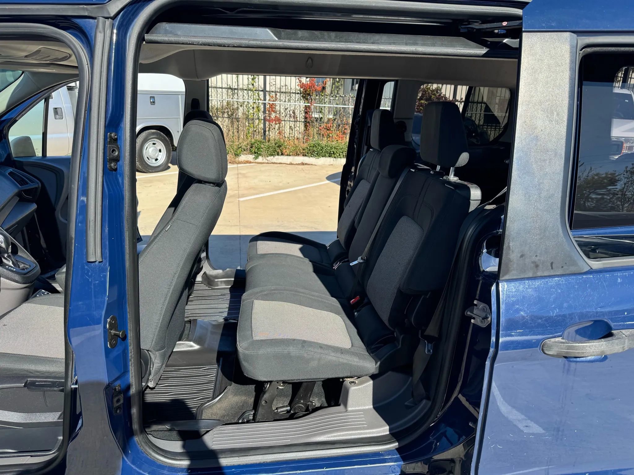 Used 2020 Ford Transit Connect XL image 26