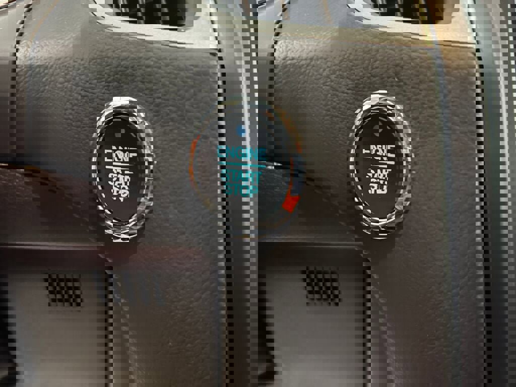 Used 2021 Ford Edge SEL w/ Cargo Accessory Package image 15