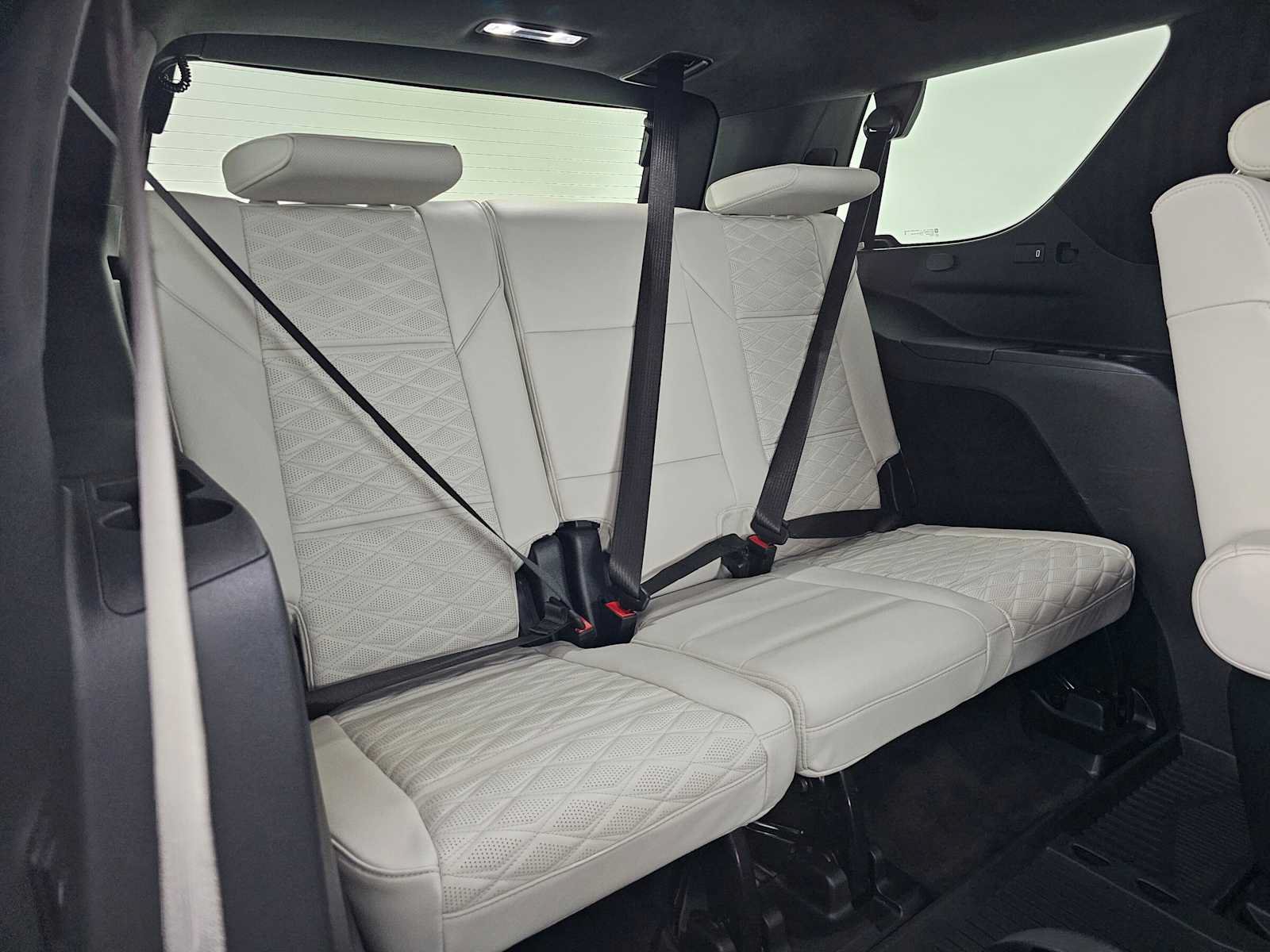 Used 2025 Cadillac Escalade Sport Platinum w/ LPO, Floor Liner Package AWD/4WD image 13