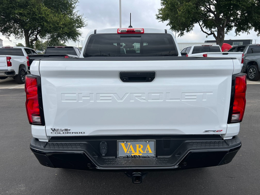 Certified 2024 Chevrolet Colorado ZR2 w/ ZR2 Convenience Package III AWD/4WD image 3